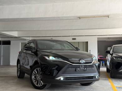 Toyota Harrier Z in Desa Petaling, KUL