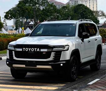 Toyota Land Cruiser GR SPORT in Kuching, SWK