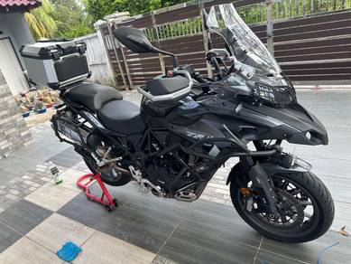 Benelli TRK 502 LE