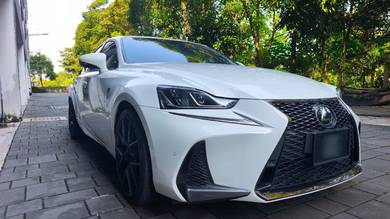 Lexus IS 200 T PREMIUM in Shah Alam, SGR