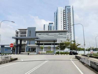 Condominium For Sale in Green Park