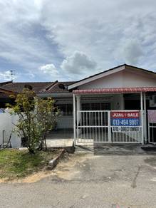 1-storey Terraced House For Sale in Telok Mas,MLK