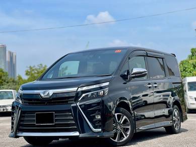 Toyota Voxy ZS KIRAMEKI in Serdang, KUL