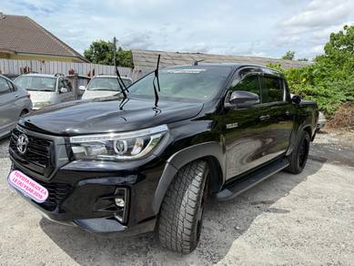 Toyota Hilux L-EDITION in City Centre, KUL