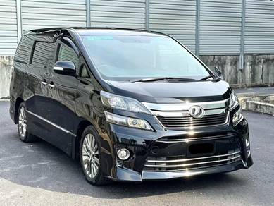 Toyota Vellfire Z GOLDEN EYES in Johor Bahru, JHR