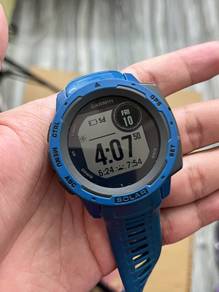 Garmin instinct solar - like new