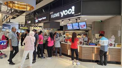 Easy-to-Manage Franchise Kiosk with Trained Staf