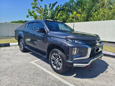 Mitsubishi Triton VGT PREMIUM in Semenyih, SGR