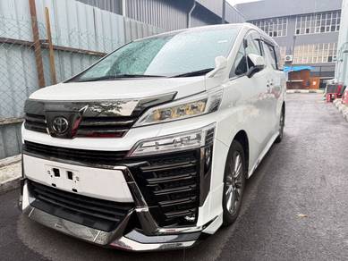 Toyota Vellfire GOLDEN EYES II in Ampang, KUL