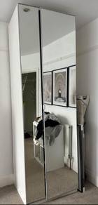 Almari/wardrobe 