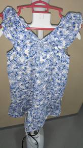 Girls dress age 10-11 yro