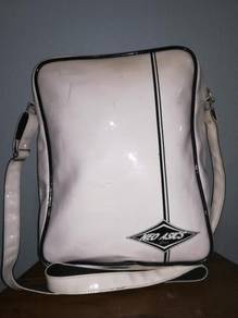 Sling bag asics