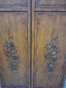 wooden screen