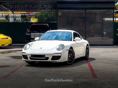 Porsche 911 Carrera S CARRERA S in City Centre, KUL