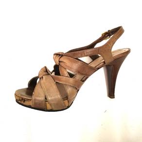 Miu Miu Platform Pump US6