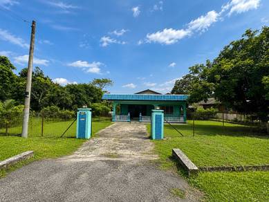 Bungalow House For Sale in Jasin,MLK