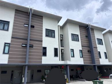 Townhouse For Sale in Kuching,SWK