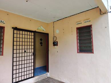 1-storey Terraced House For Rent in Jeli,KTN