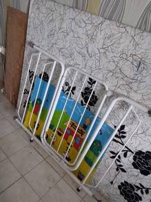 baby gate dll