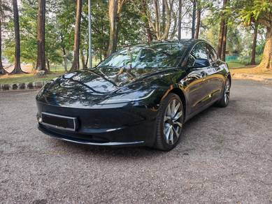 Tesla Model 3 LONG RANGE AWD (ENHANCED AUTOPILOT) in Sungai Besi, KUL