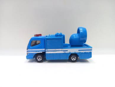 Tomica Mitsubishi Fuso Canter Riot Police Blower