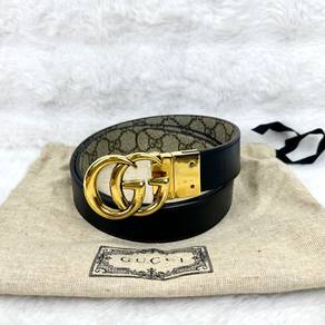 Gucci GG Marmont Reversible Belt in Black Leather