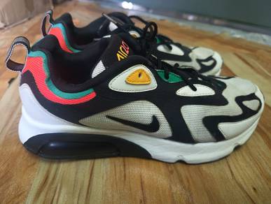 Kasut Nike Airmax 200
