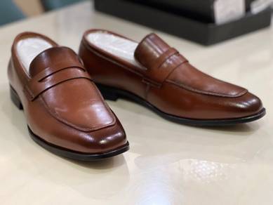 Formal shoe new