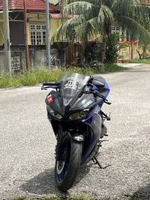 Yamaha R25