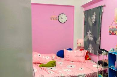 Flat For Sale in Angsana