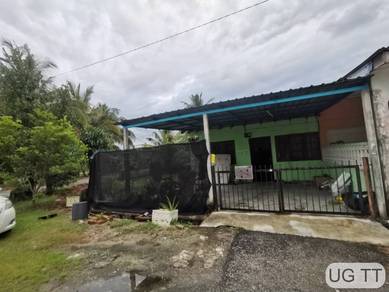 1-storey Terraced House For Sale in Tanjong Karang,SGR