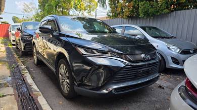 Toyota Harrier Z in Damansara, KUL