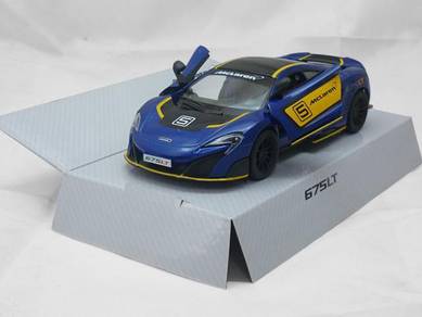 McLaren 675LT Blue w/ Prints model car