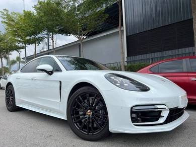 Porsche Panamera 4S in Cyberjaya, SGR