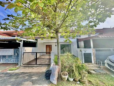1.5-storey Terraced House For Sale in Bandar Baru Enstek,NSN