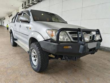 Toyota Hilux G in Damansara Perdana, SGR