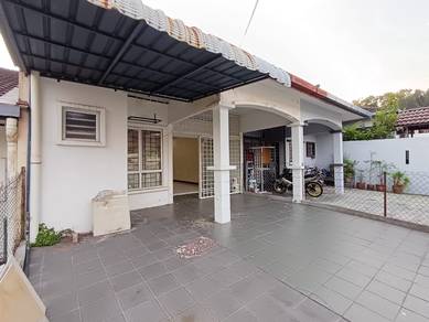 1-storey Terraced House For Sale in Seri Kembangan,SGR