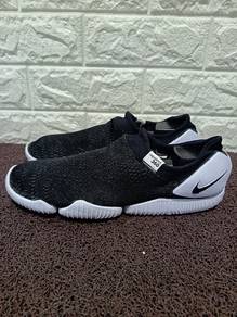 Uk7 Nike Aqualock 360 Slip-On