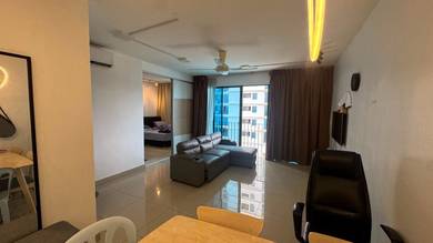 Service Residence For Rent in Trefoil