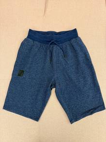 Underamour short pants