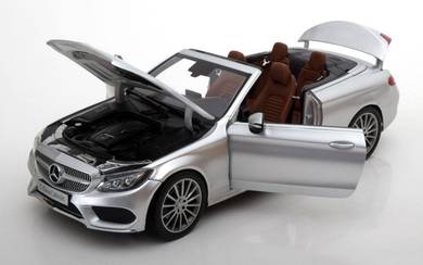 1:18 IScale Mercedes-Benz C-Class Cabriolet (A205)