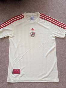 River plate adi bunga saiz S (2025) trefoil