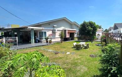 1-storey Terraced House For Sale in Mantin,NSN
