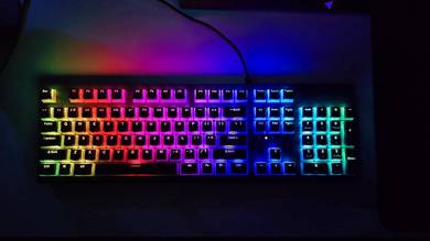 Razer Huntsman RGB Keyboard (Optical Purple)