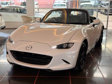 2023 Mazda Roadster S LEATHER PACKAGE
