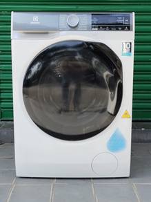 Electrolux 2in1 Inverter Hot Washer Dryer 10/7kilo