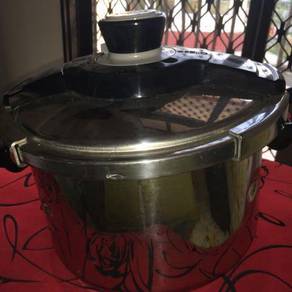 Tefal Pressure Cooker 27CM