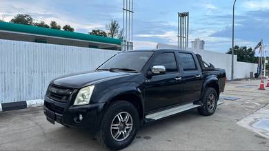Isuzu D-Max Ddi iTEQ 4x4 (TYPE B) in Kemaman, TRG