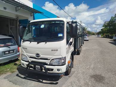 Hino 300 Cargo 14 kaki 2021 
