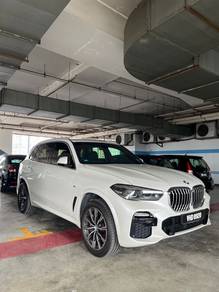 BMW X5 xDRIVE45e in Bangsar, KUL